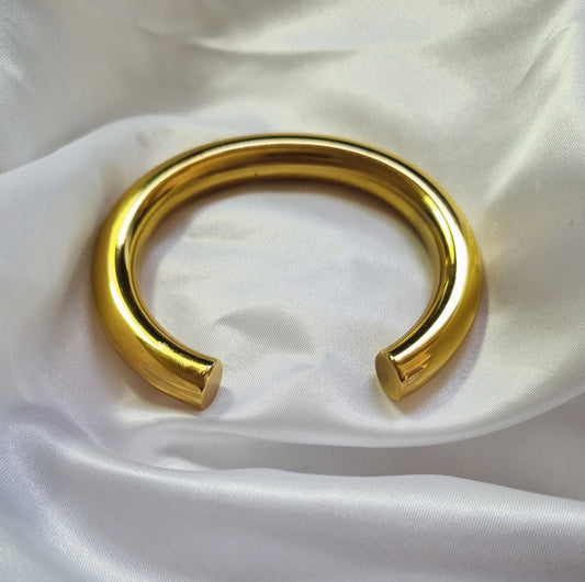 CHUNKY BANGLE