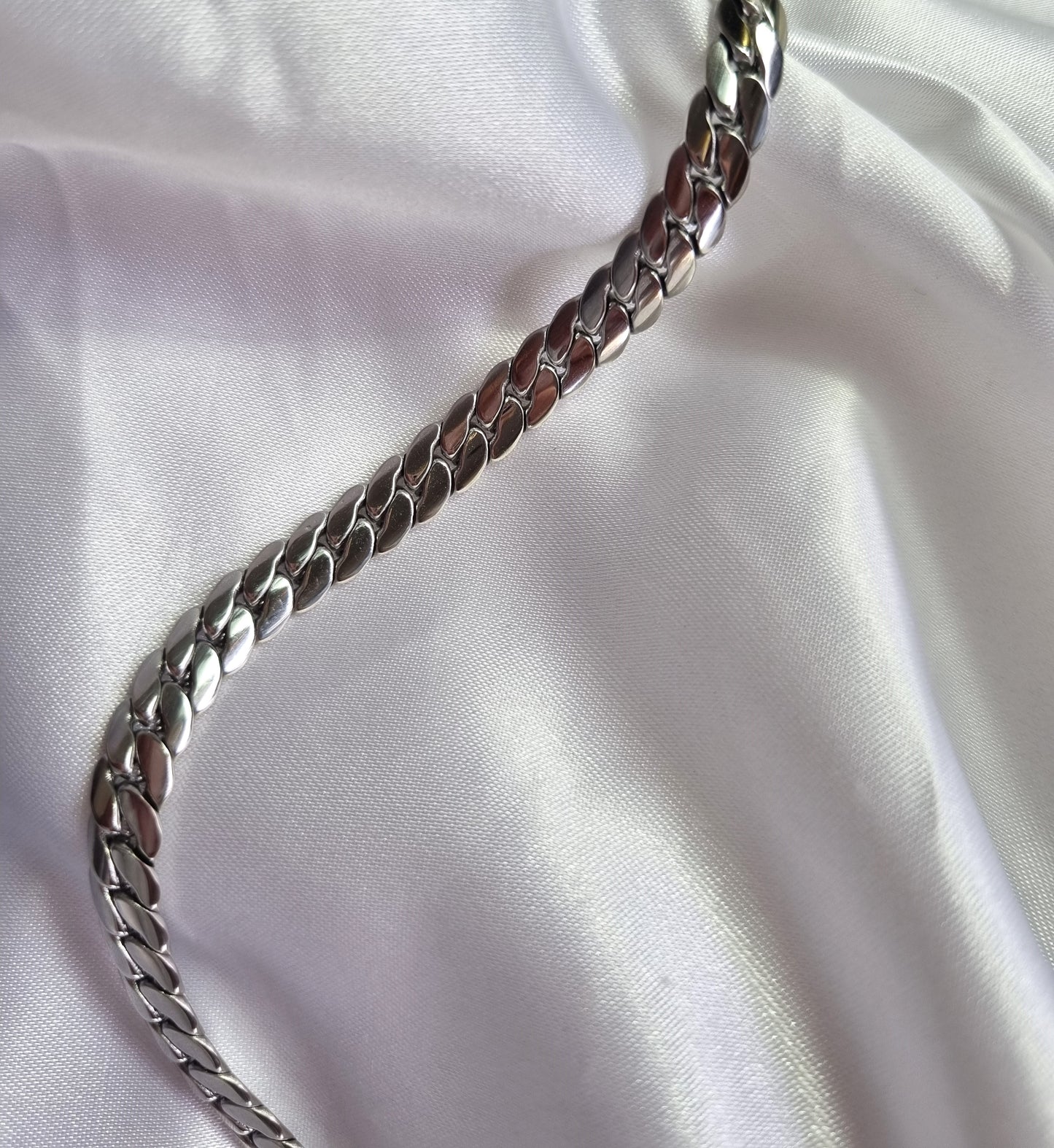 TEXTURED CHAIN - SILVER