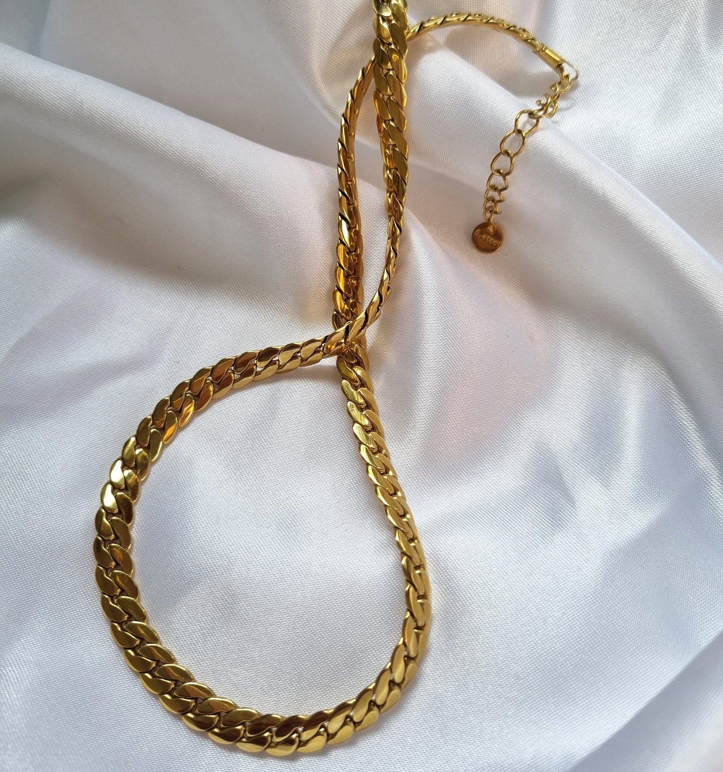 TEXTURED CHAIN - GOLD